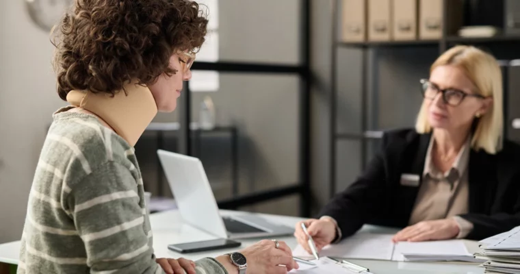 Personal Injury Lawyers: Essential Criteria Guide for Choosing the Best Personal Injury Lawyer for Car Accident Claims
